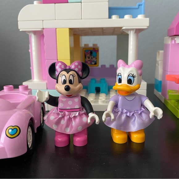 LEGO Duplo 10942 DISNEY Junior MINNIE'S HOUSE AND CAFE Daisy 75 pieces - Picture 4 of 16